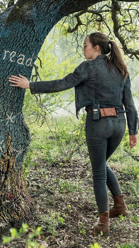 alycia debnam carey ass|‘Fear The Walking Dead’: “You Have No Idea” How Bad